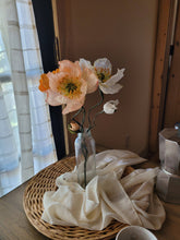 Load image into Gallery viewer, Paper Icelandic Poppy