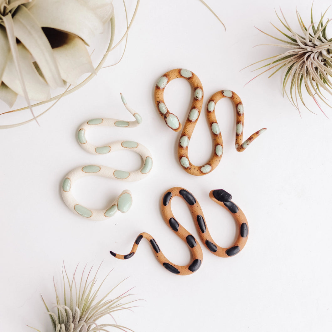 Ceramic painted snakes