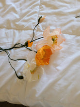 Load image into Gallery viewer, Paper Icelandic Poppy